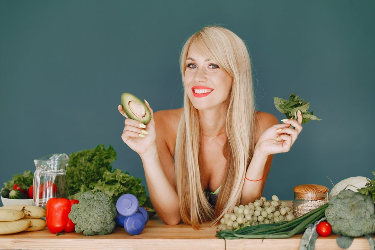8 alimentos que turbinam a saúde dos seus cabelos!