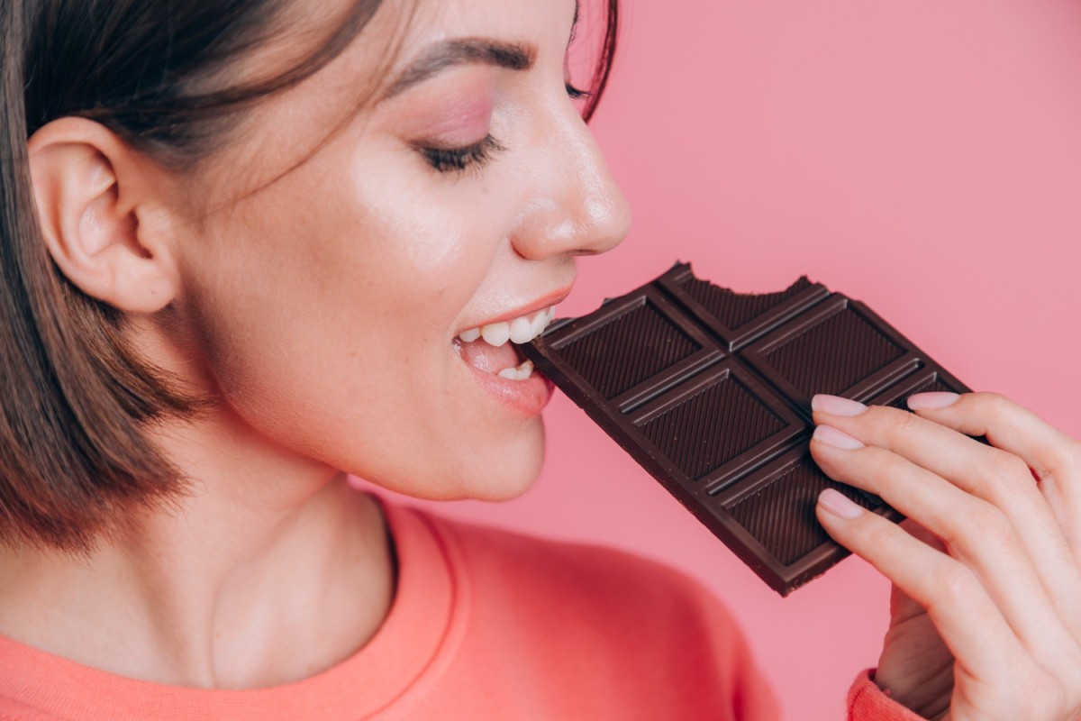 Páscoa: consumo excessivo de chocolate pode afetar a saúde do fígado e agravar doenças hepática