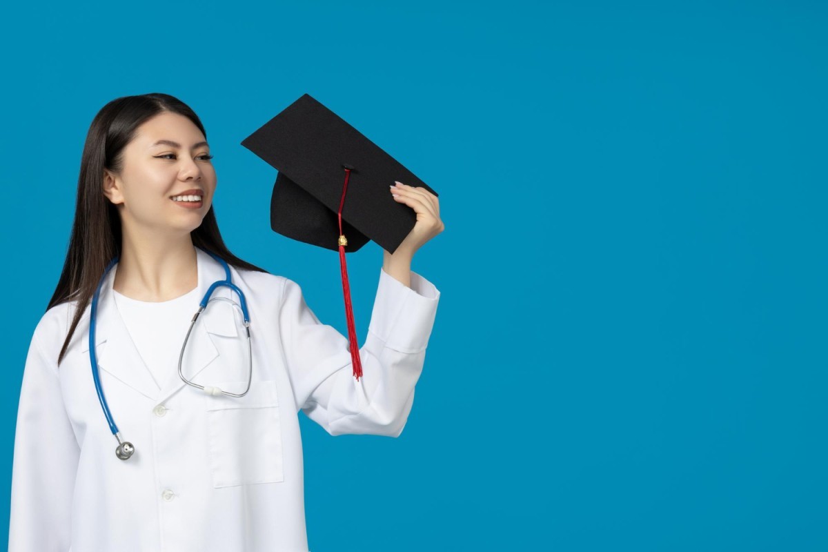 Pós-Graduação em Medicina: vale a pena investir? Veja prós e contras antes de decidir
