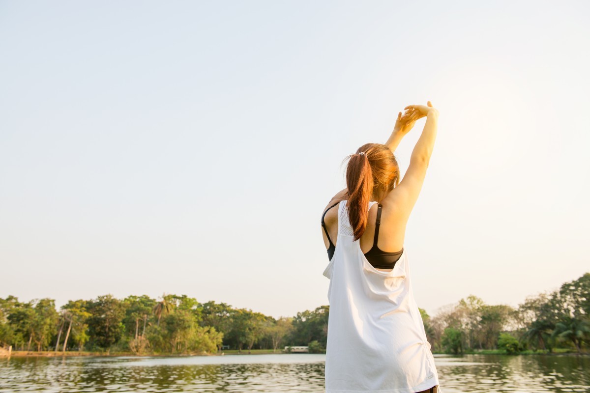 Sono, Alimentação e Exercícios: O Trio Essencial para uma Mente Afiada ao Longo da Vida