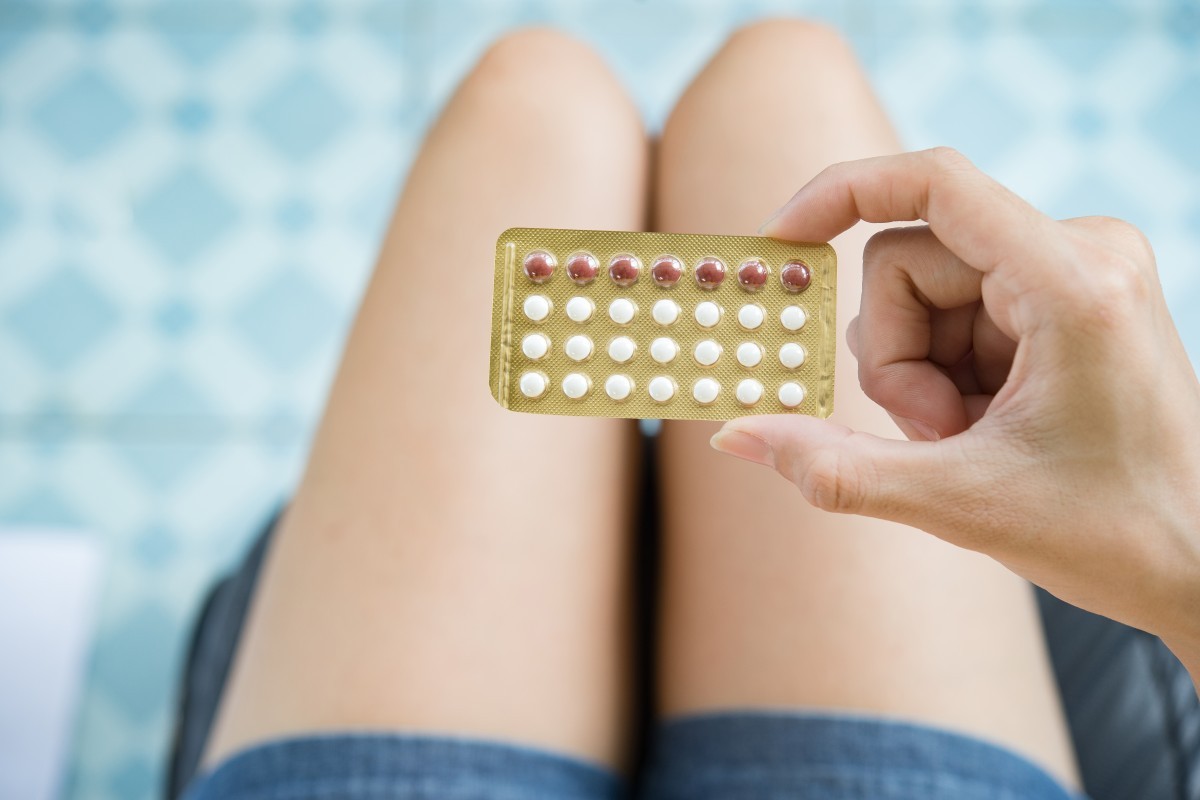 Anticoncepcional Pode Ajudar na Cura da Endometriose? Médico Explica o Papel dos Hormônios