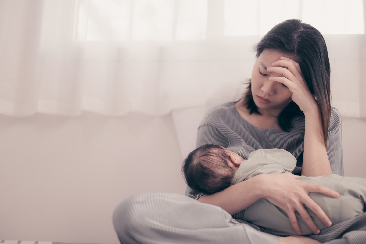 Depressão Pós-Parto: Como a Alegria da Maternidade Pode Dar Lugar à Exaustão e Tristeza