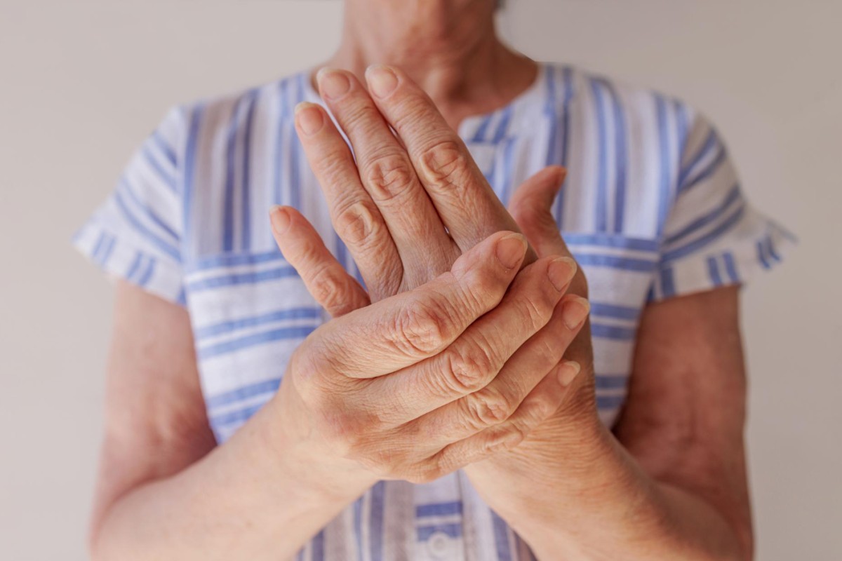 Além do Tremor: Sintomas Invisíveis do Parkinson que Afetam a Qualidade de Vida